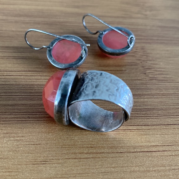 Sterling Silver and Rose Quartz ring and earring set - Picture 5 of 5